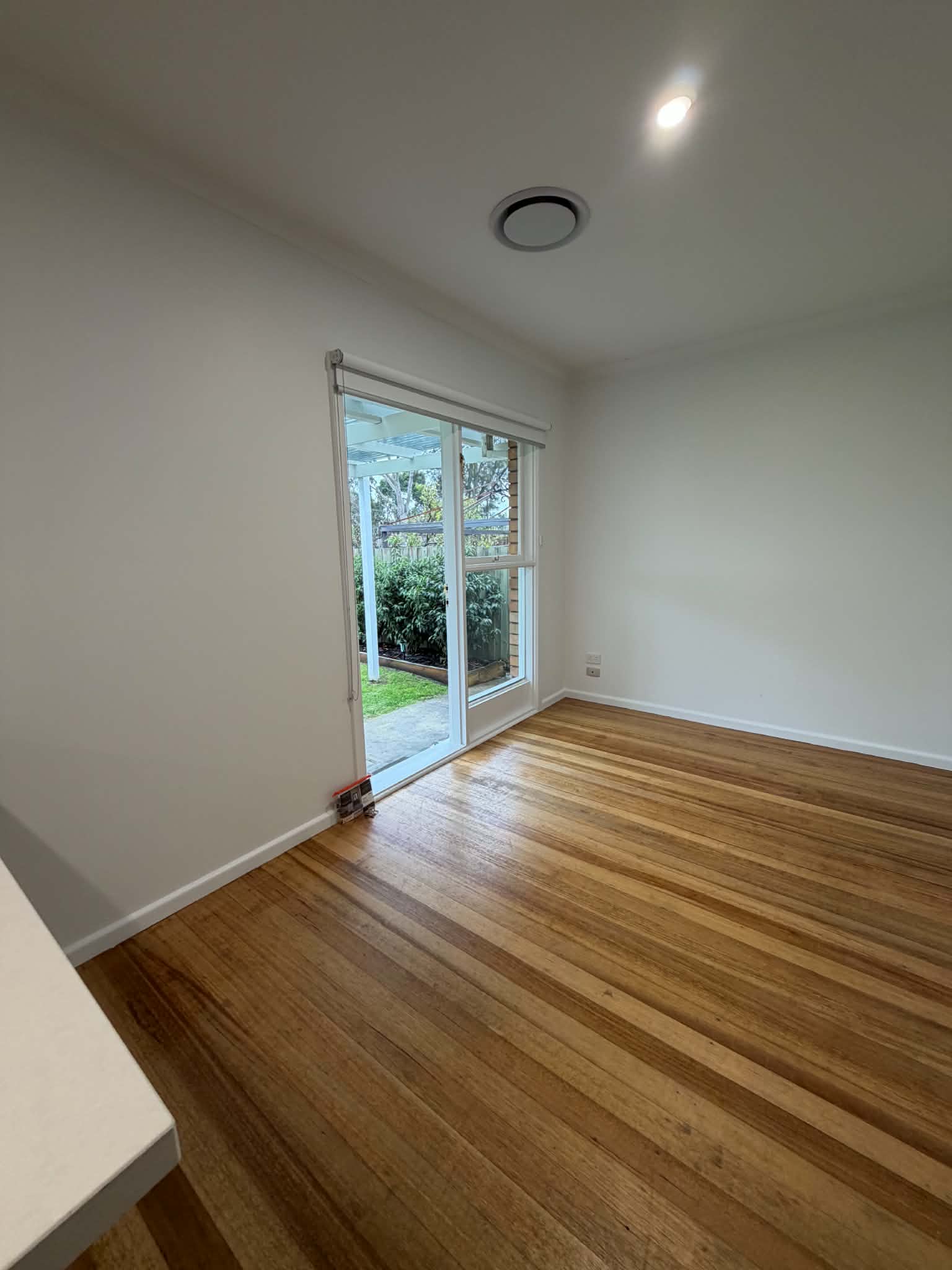 Completed home cleaning project, photo 10